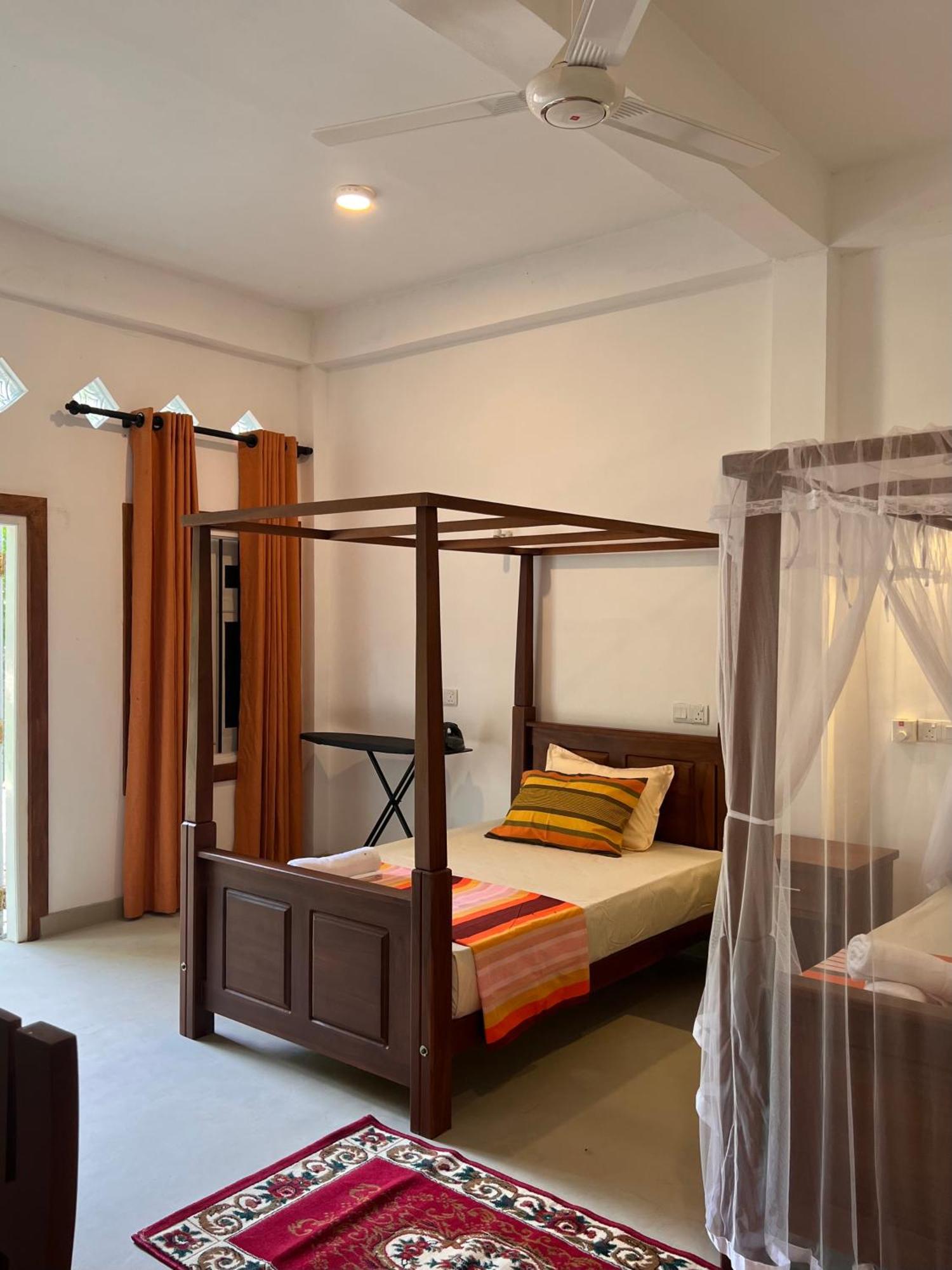 Tembo Luxury * Nochchiyagama