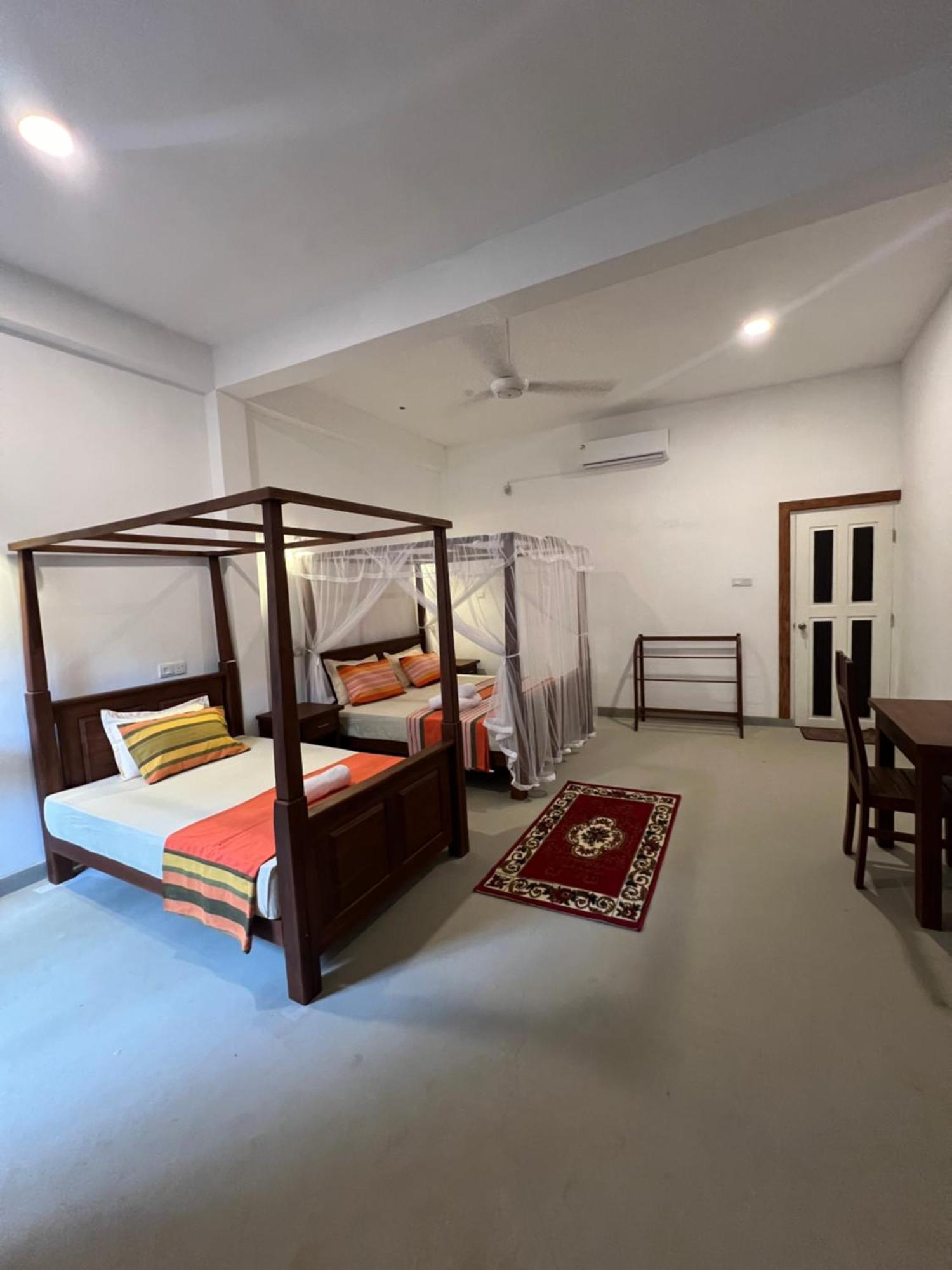 षाले Tembo Luxury Nochchiyagama